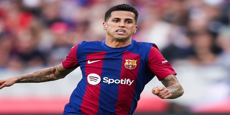 Cancelo đã chơi theo dạng ký mượn tại đội bóng trước đó