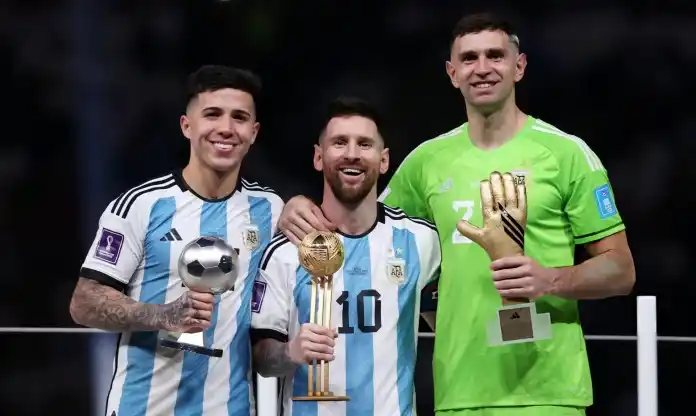 Messi nhận tin dữ trên tuyển Argentina